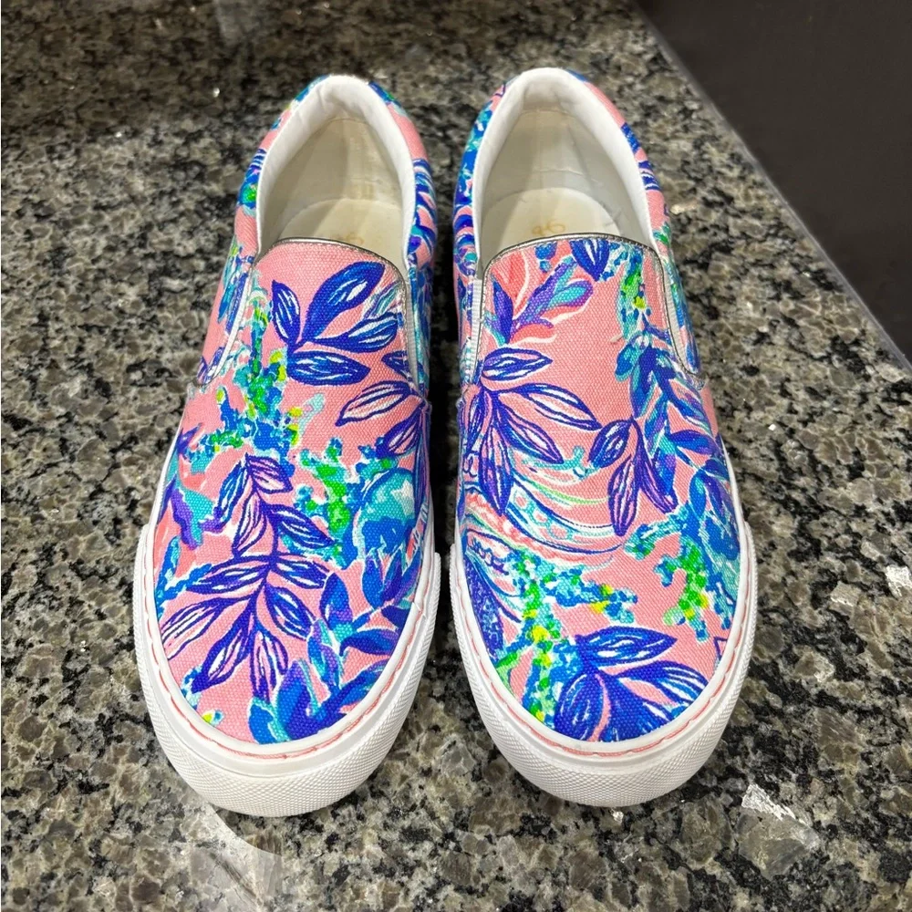 Lilly Pulitzer Julie Slip On Canvas tropical Skater Sneakers Size 6